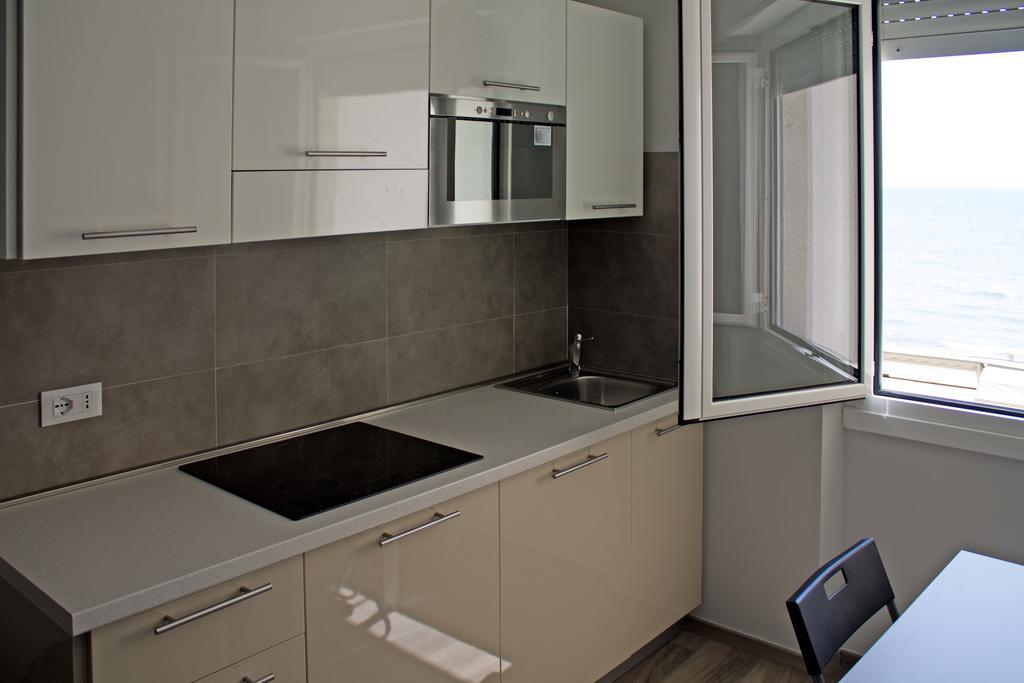 Residence Fanny Alassio Buitenkant foto
